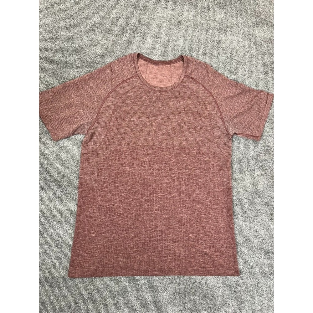 Lululemon Men's  Burgundy Round ‎ Neck Shirt Short Sleeve no size tag Size M?